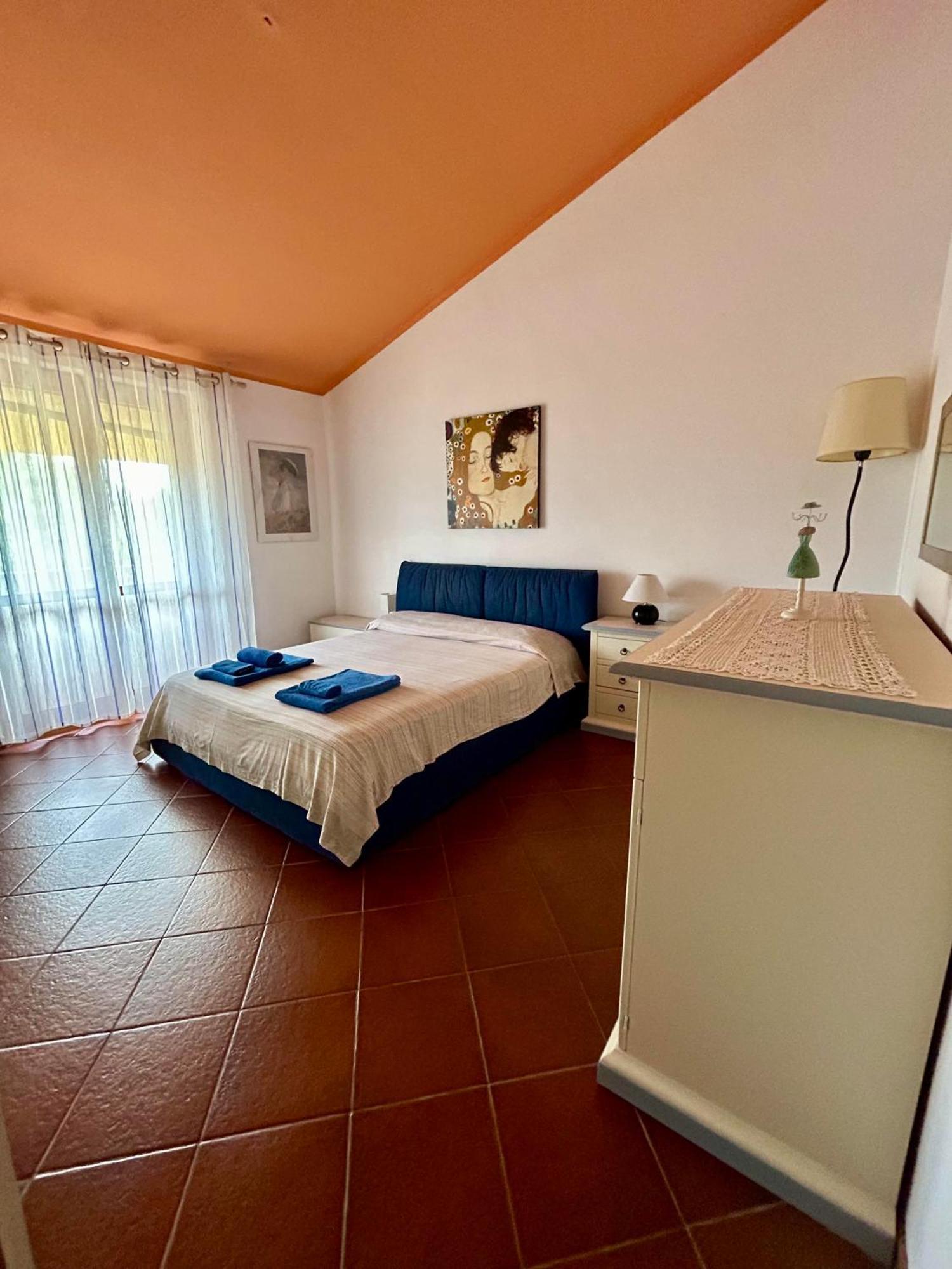 Amazing House 10 Min By Car From The Beach Olbia Exterior photo